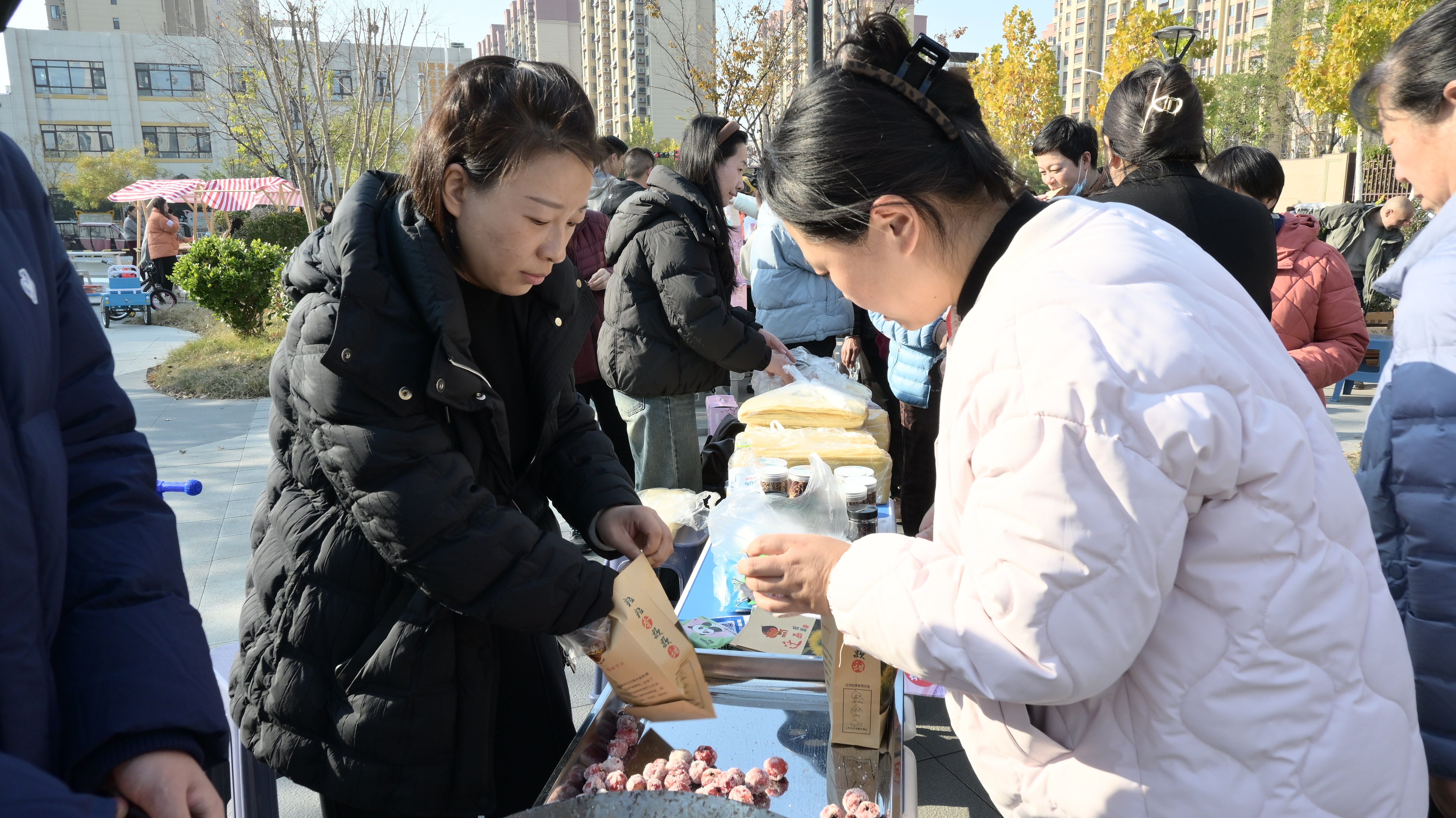 1764034184160073034.jpg 展区2.jpg