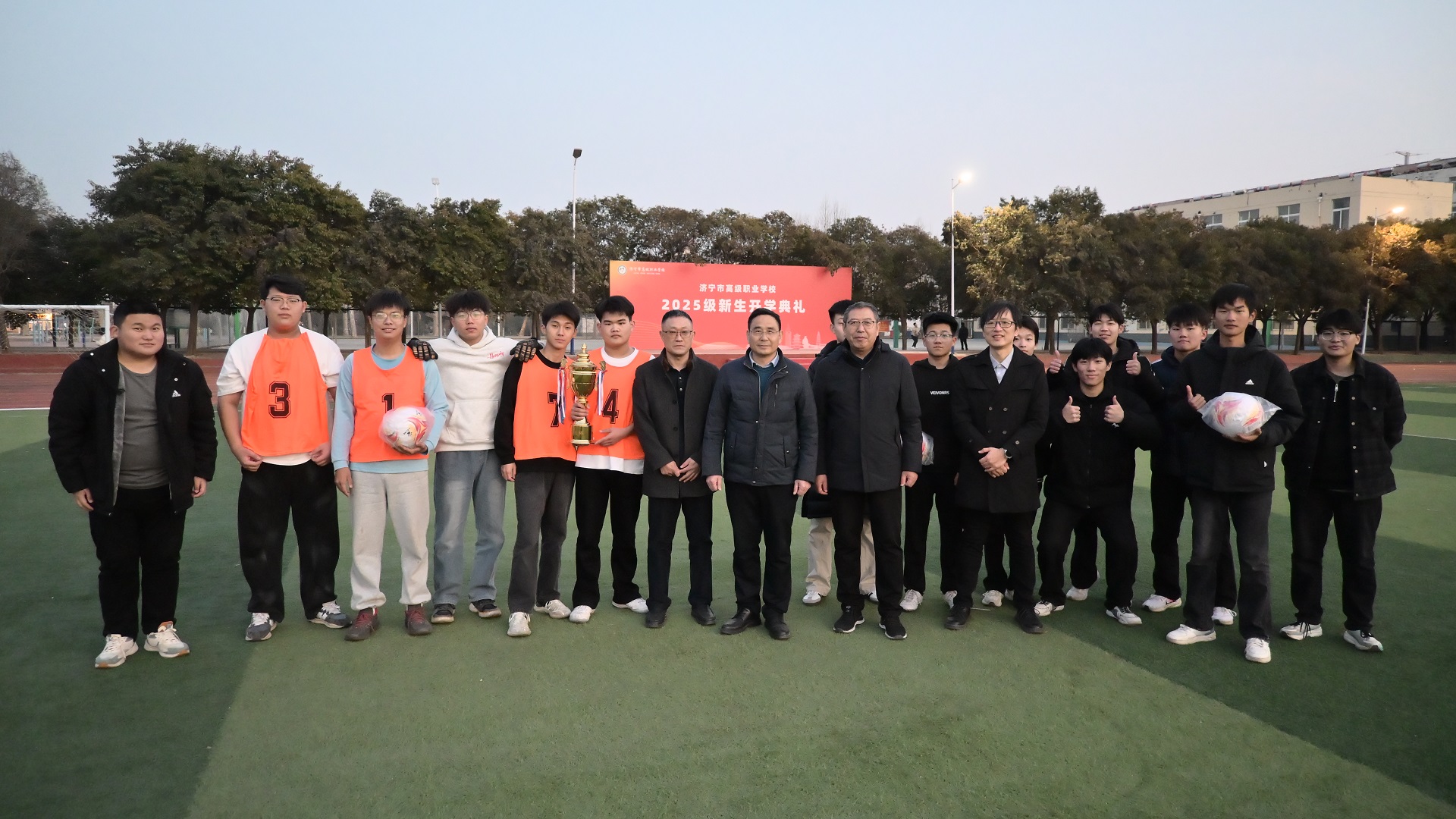 1765332871643072358.jpg 4.jpg